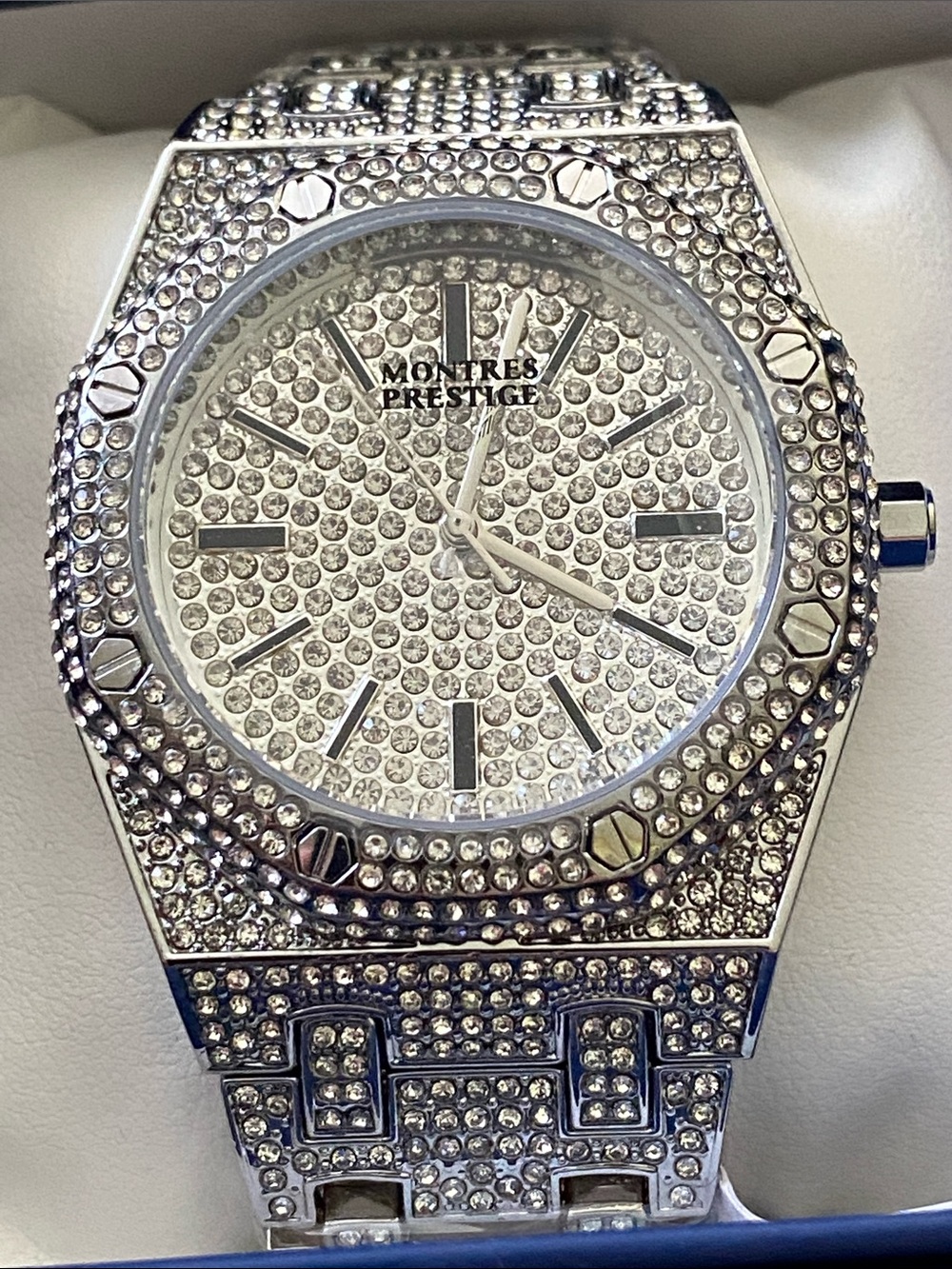 Silver NEW Men’s Invicta Montres Prestige 42mm Crystal Watch